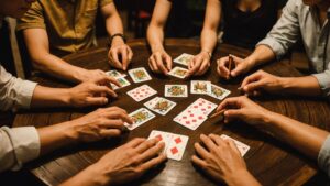 Hướng dẫn cách chơi game bài Phỏm 9 cây